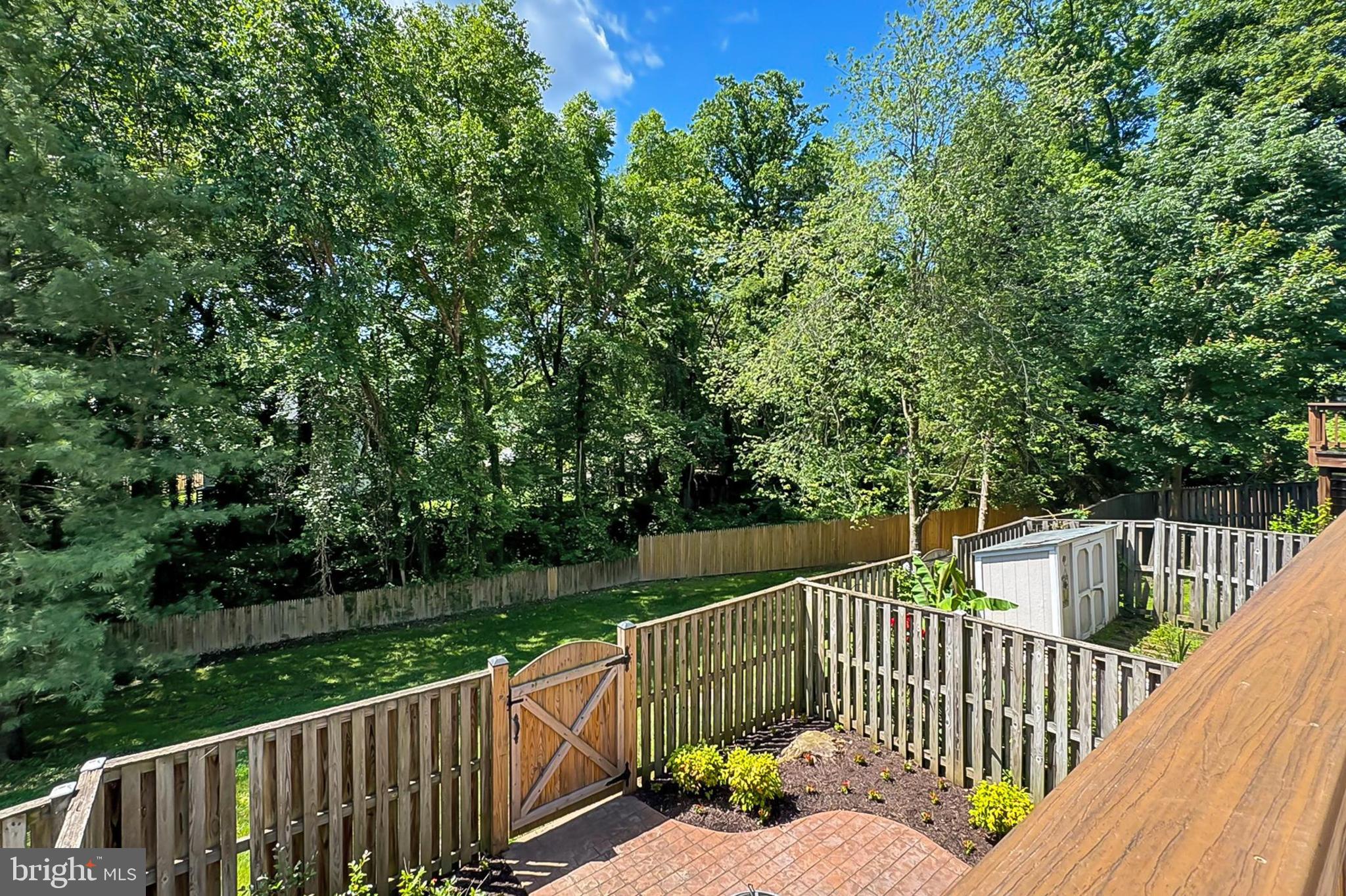 6495 ENGLISH IVY COURT