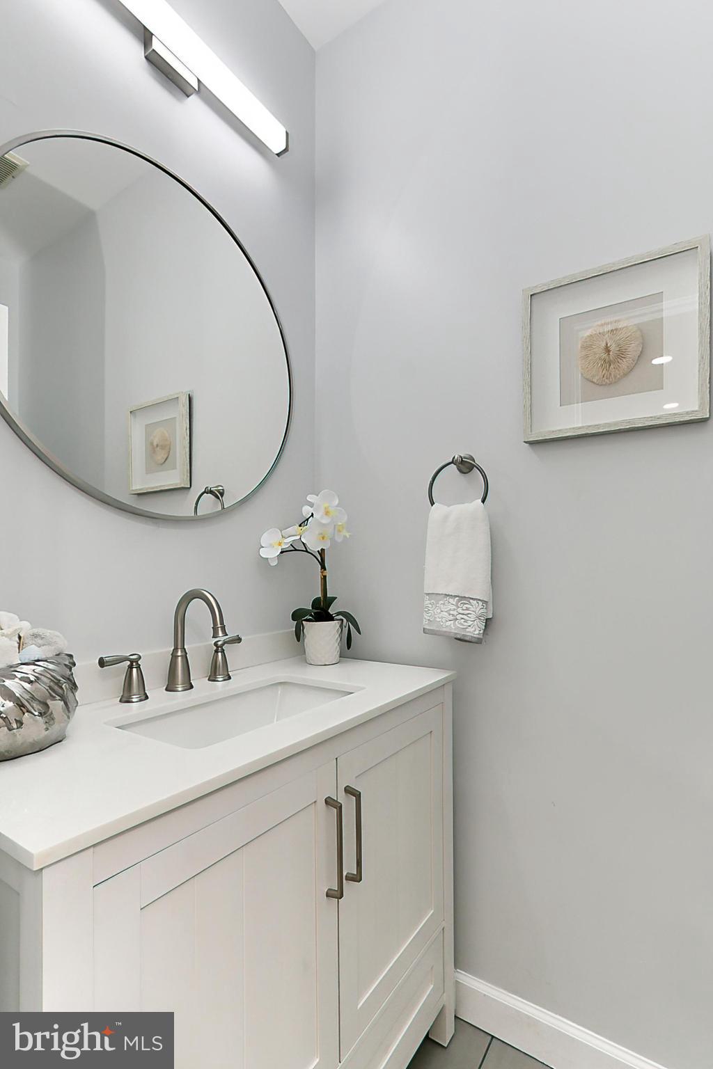 6495 ENGLISH IVY COURT