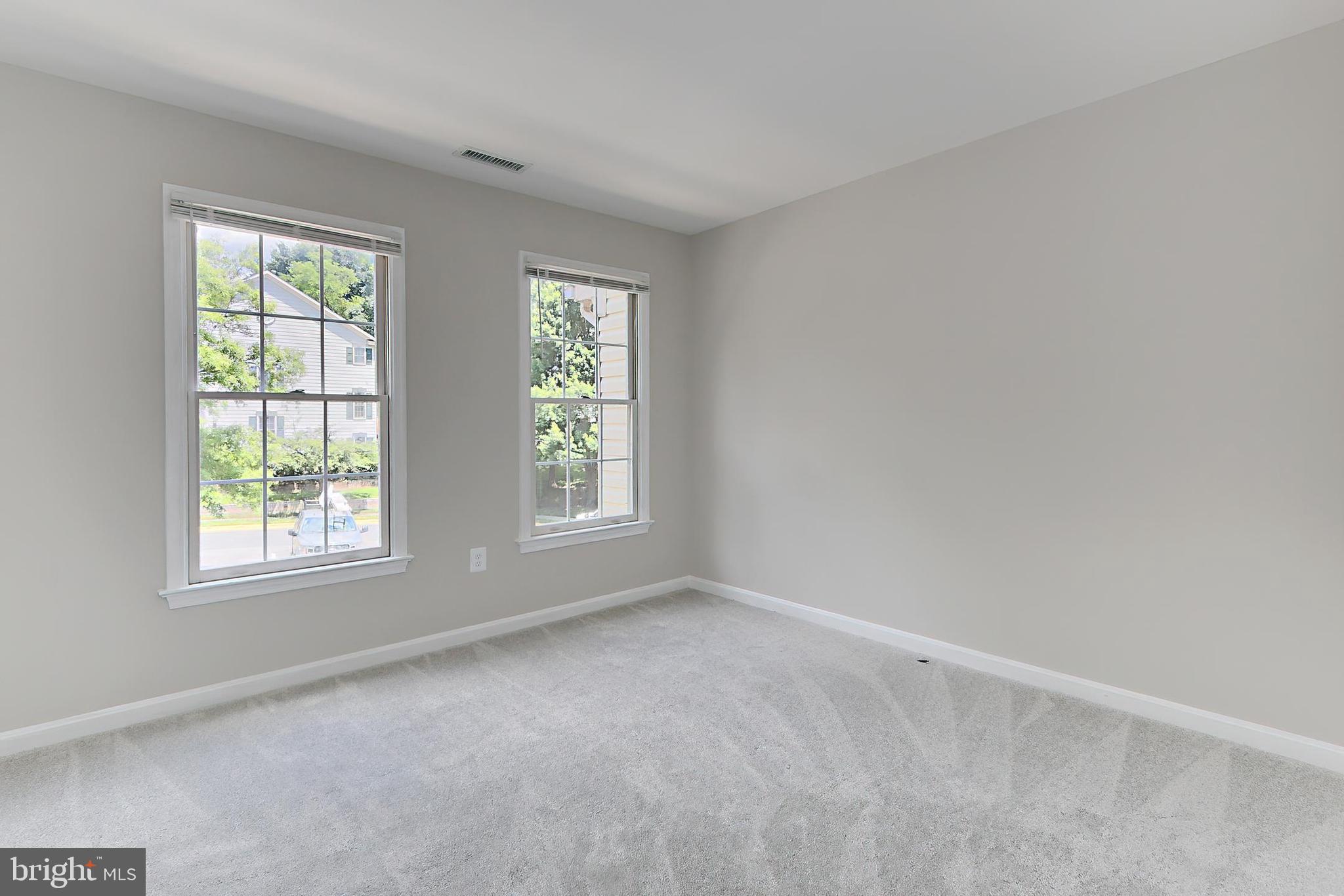 6495 ENGLISH IVY COURT