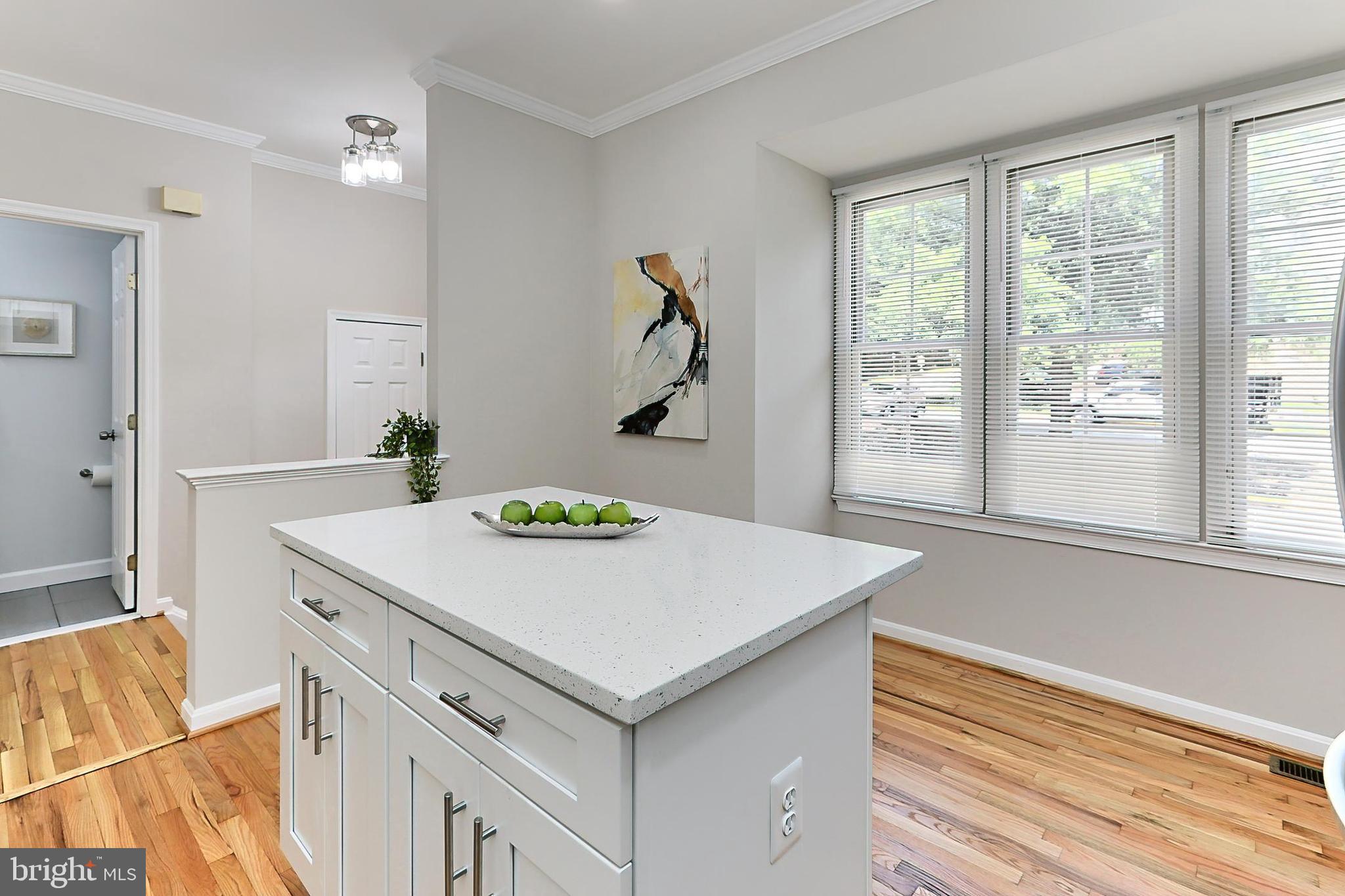 6495 ENGLISH IVY COURT