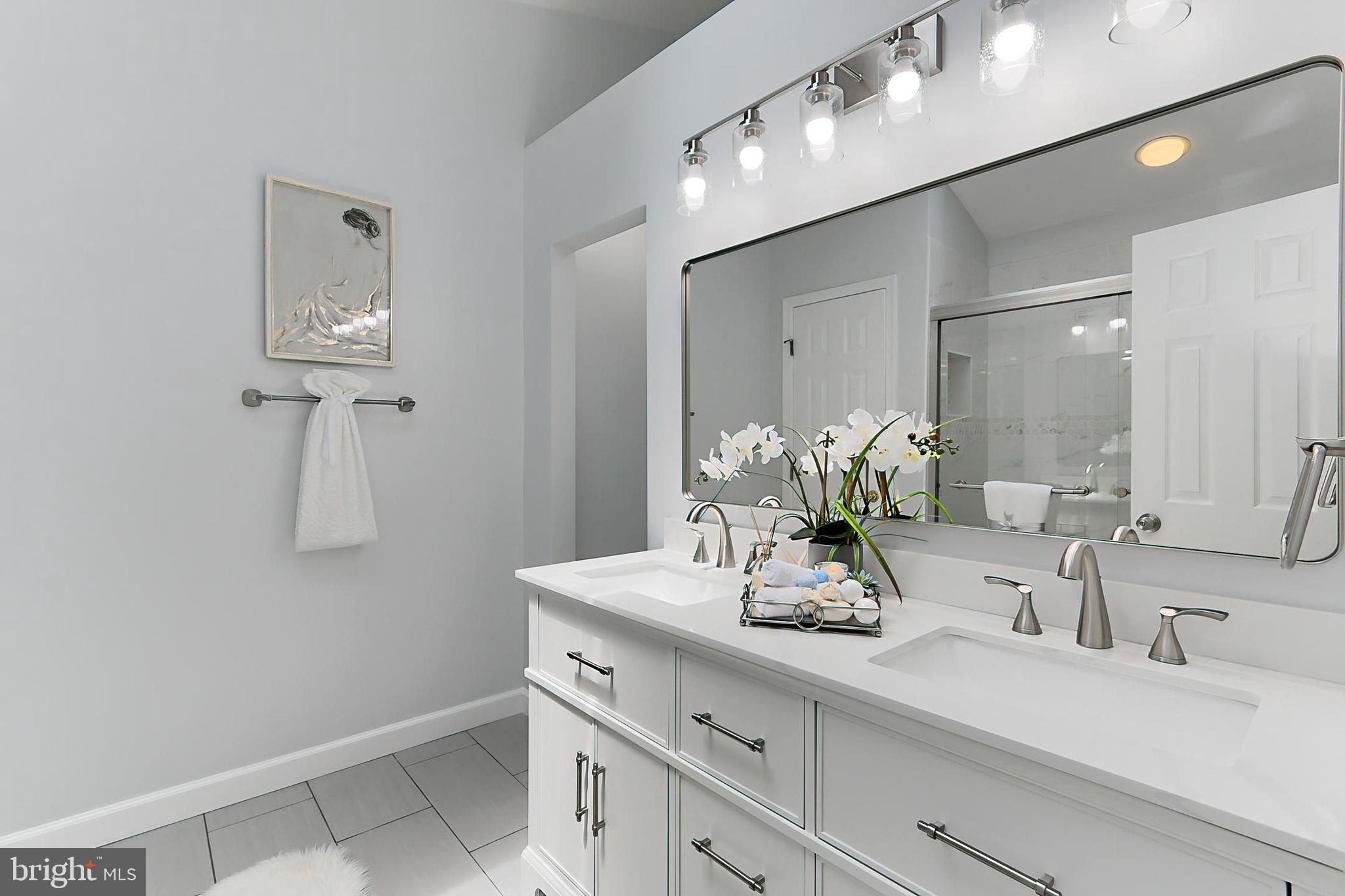 6495 ENGLISH IVY COURT