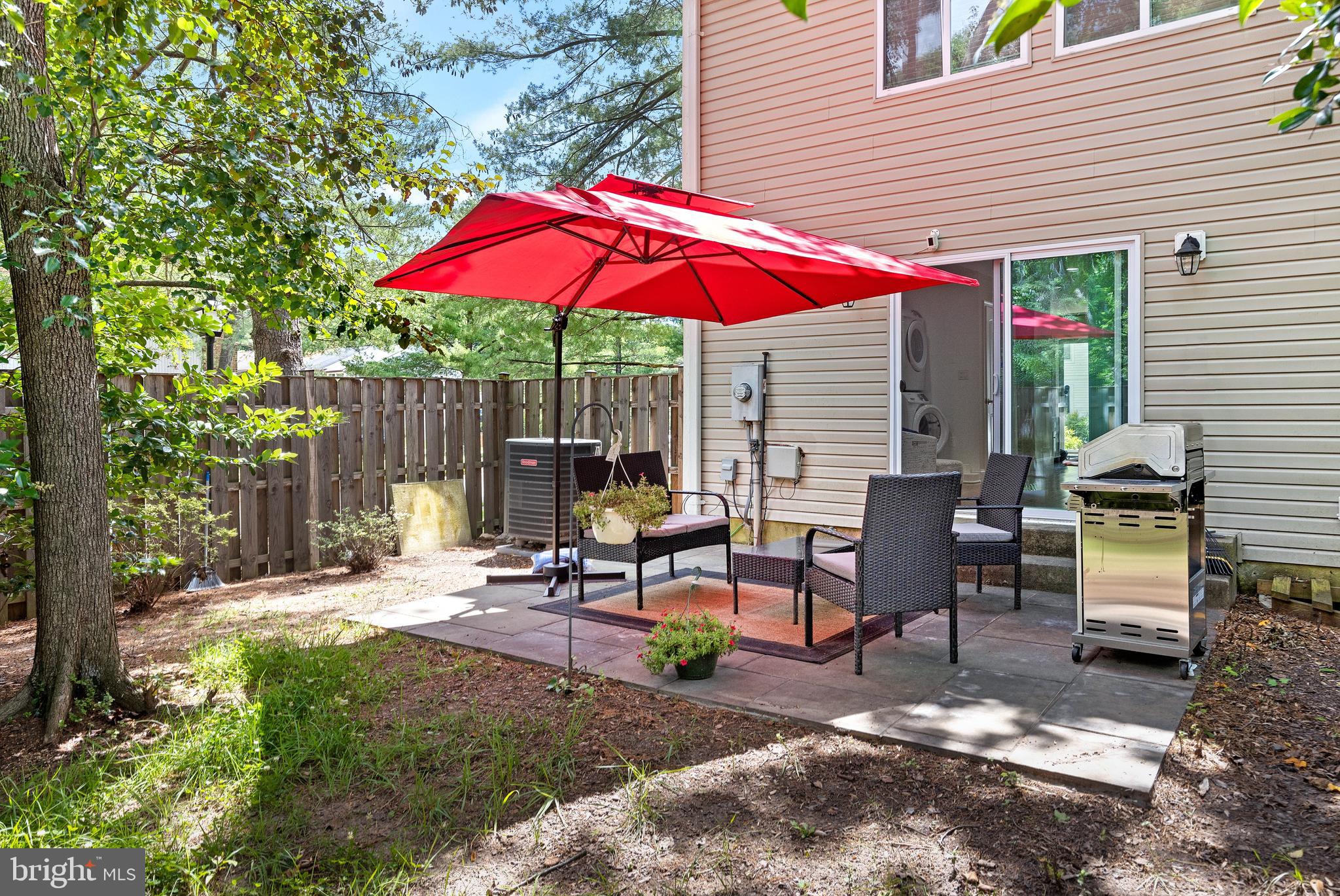 8732 RIDGE HOLLOW COURT