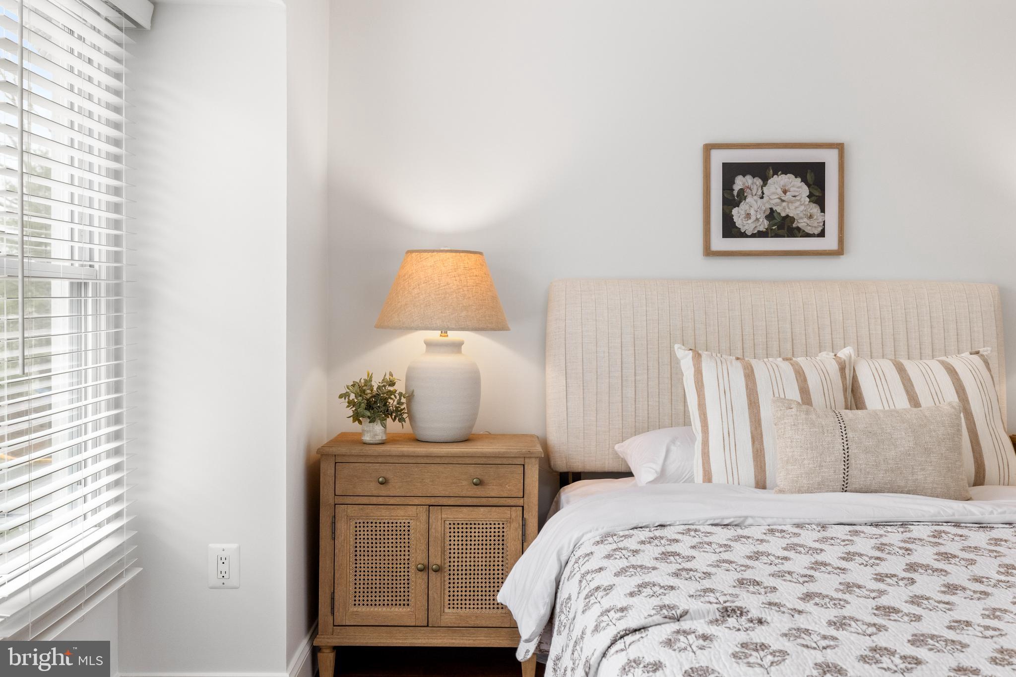 8732 RIDGE HOLLOW COURT