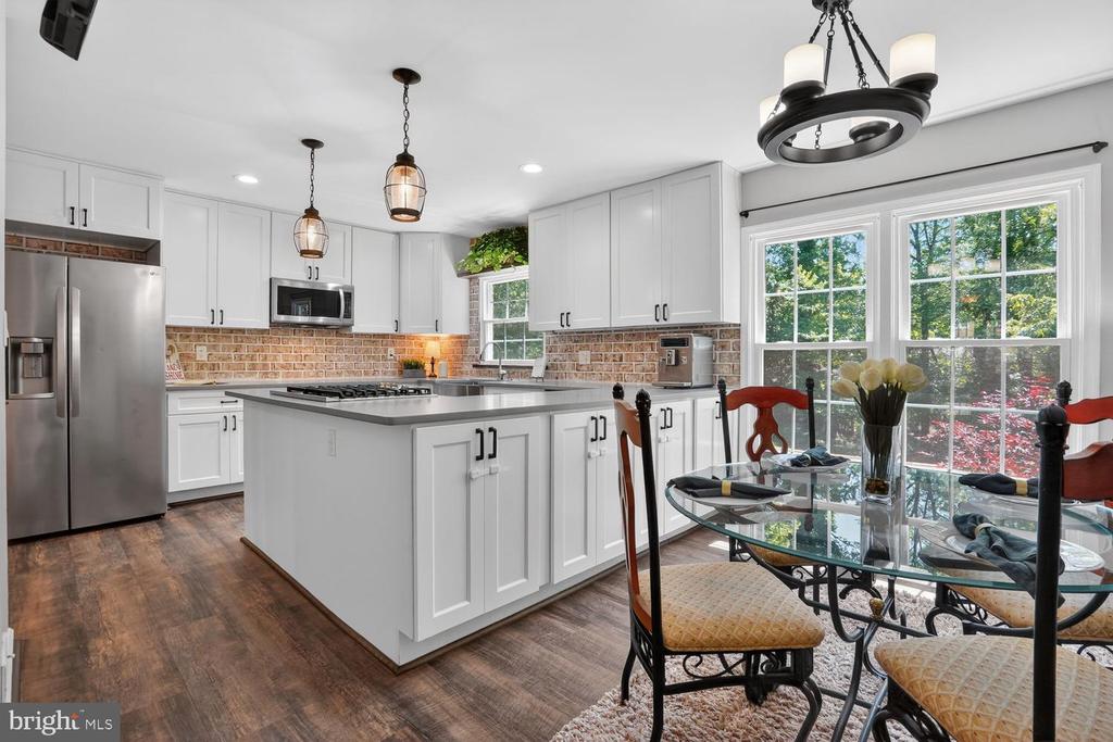 6020 WATERBURY COURT