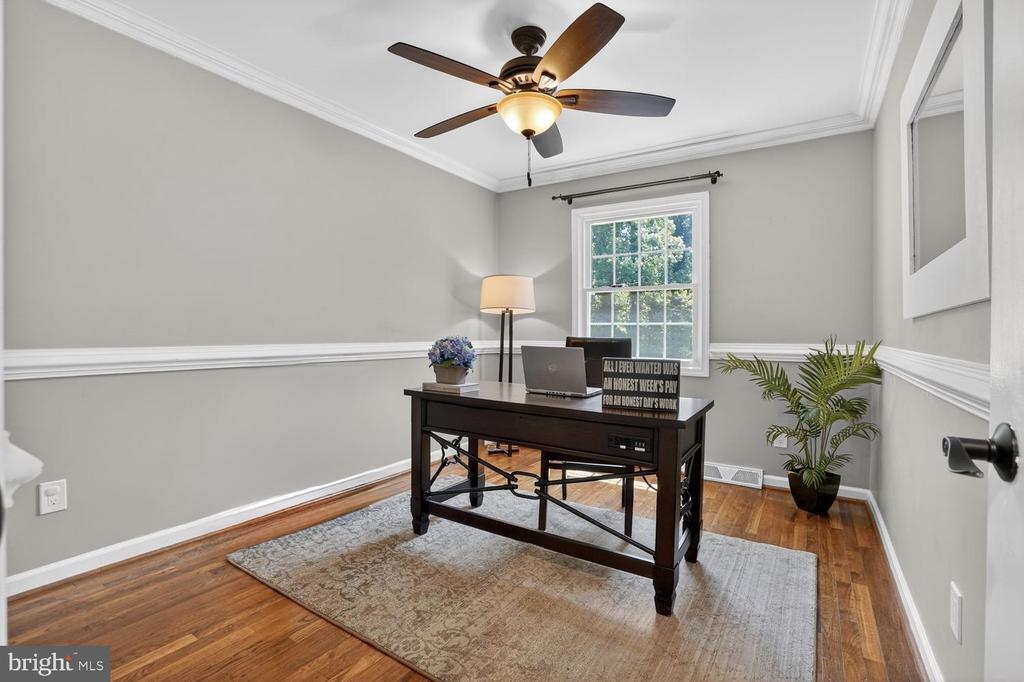 6020 WATERBURY COURT