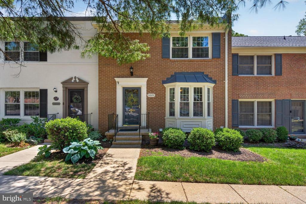 6020 WATERBURY COURT