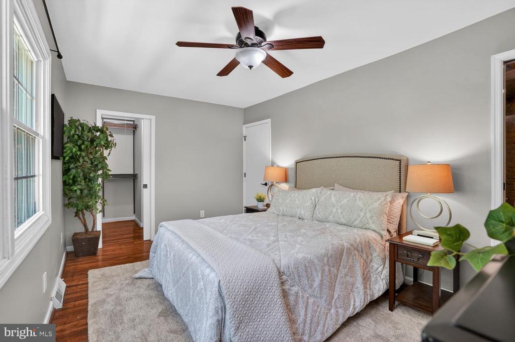 6020 WATERBURY COURT