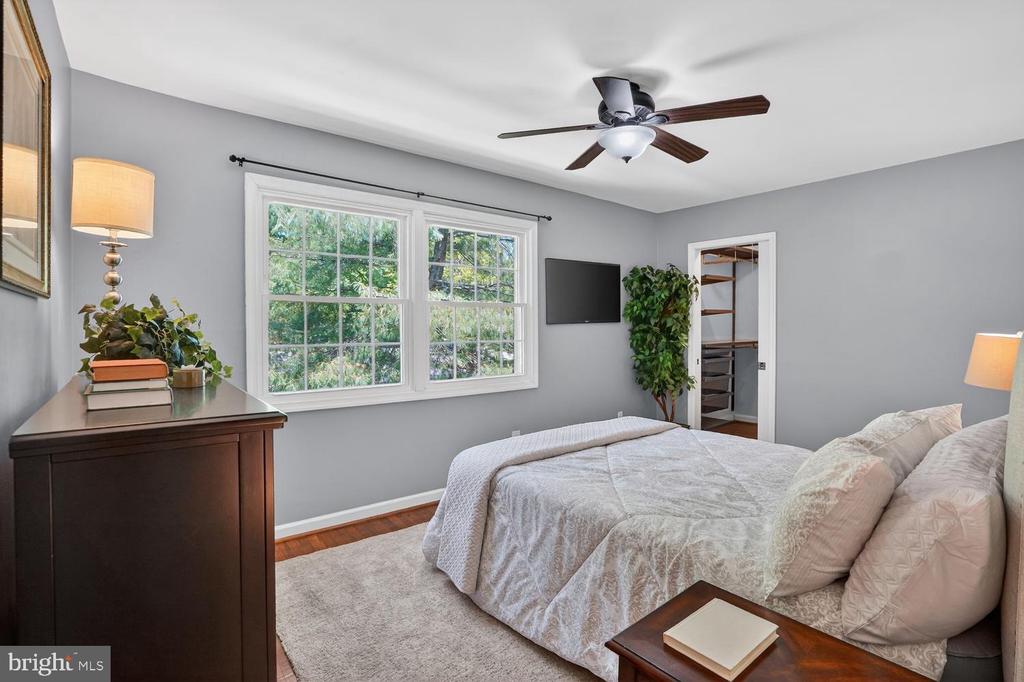 6020 WATERBURY COURT