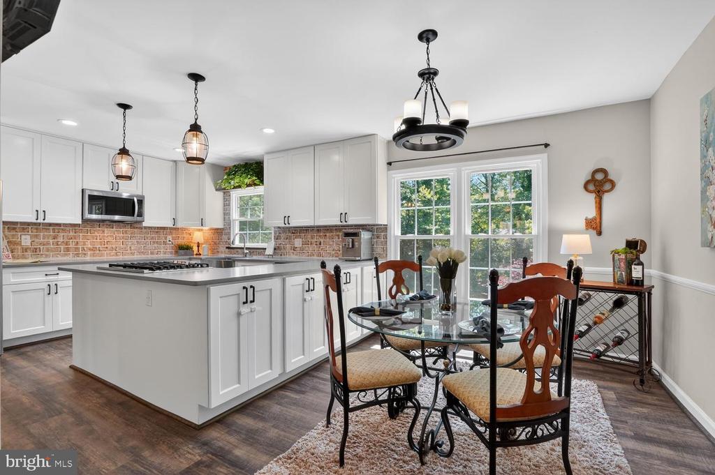 6020 WATERBURY COURT
