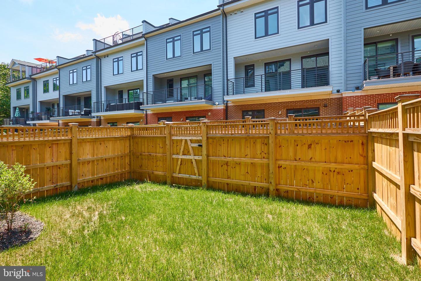 1803 Blue Marble Ter SE