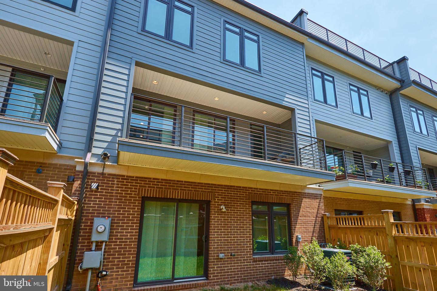 1803 Blue Marble Ter SE