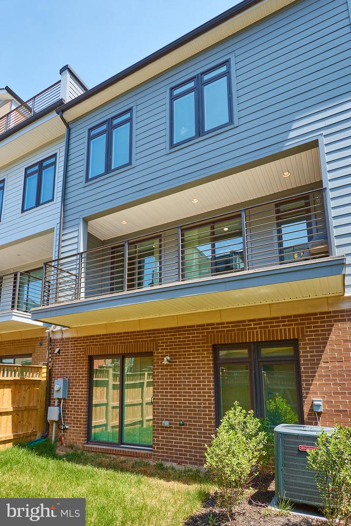 1803 Blue Marble Ter SE