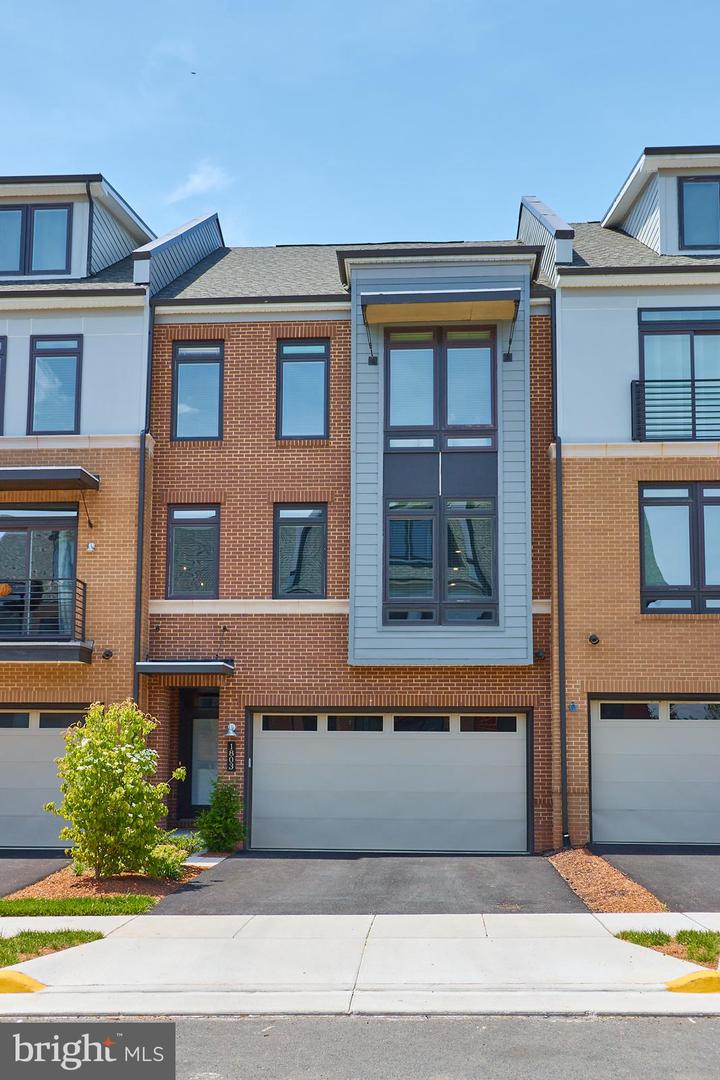 1803 Blue Marble Ter SE