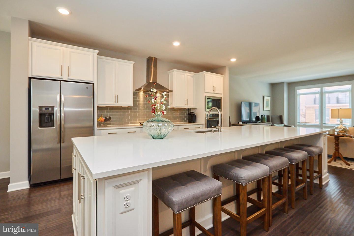 1803 Blue Marble Ter SE