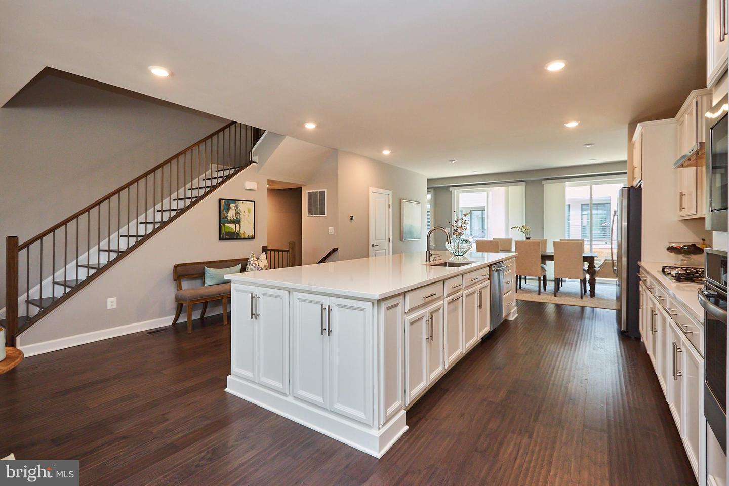 1803 Blue Marble Ter SE