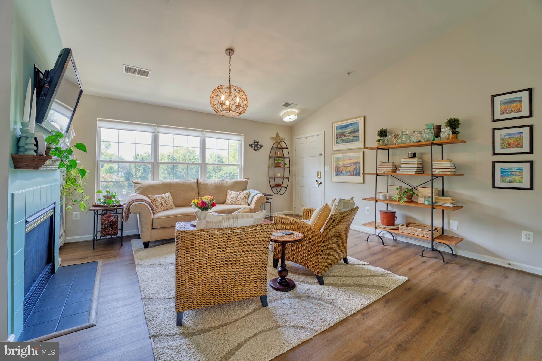 513 Constellation Sq SE #F