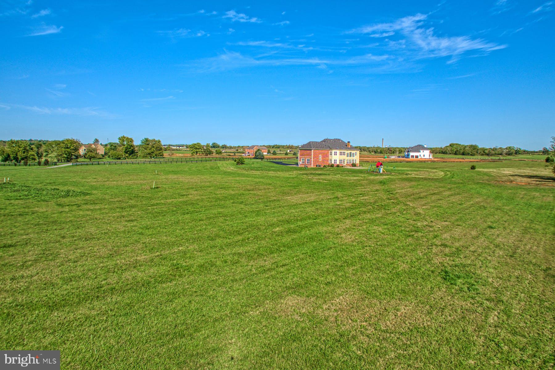 42993 Buna Mae Ln