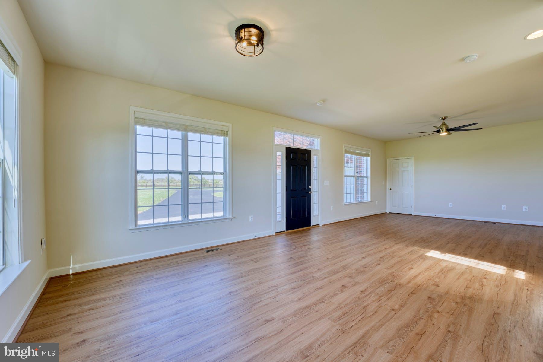 42993 Buna Mae Ln