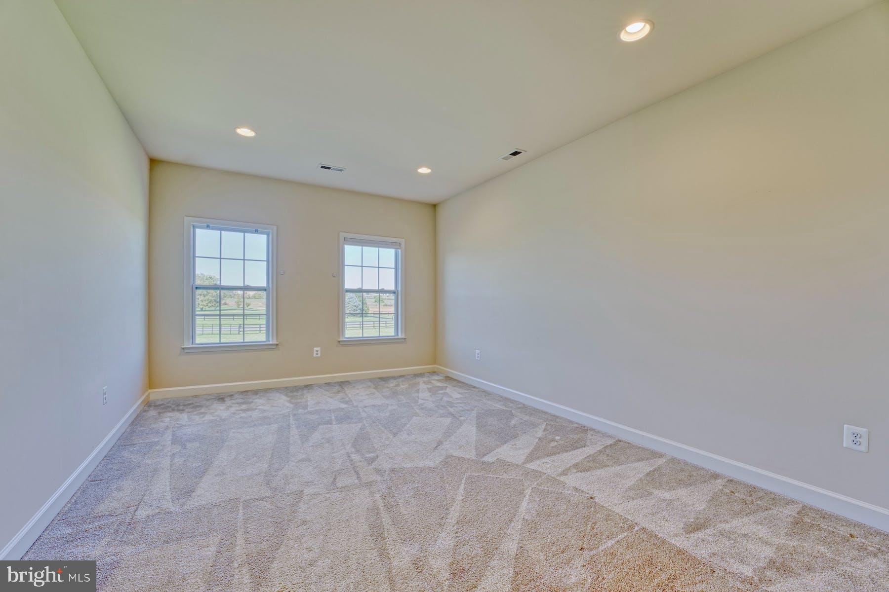42993 Buna Mae Ln