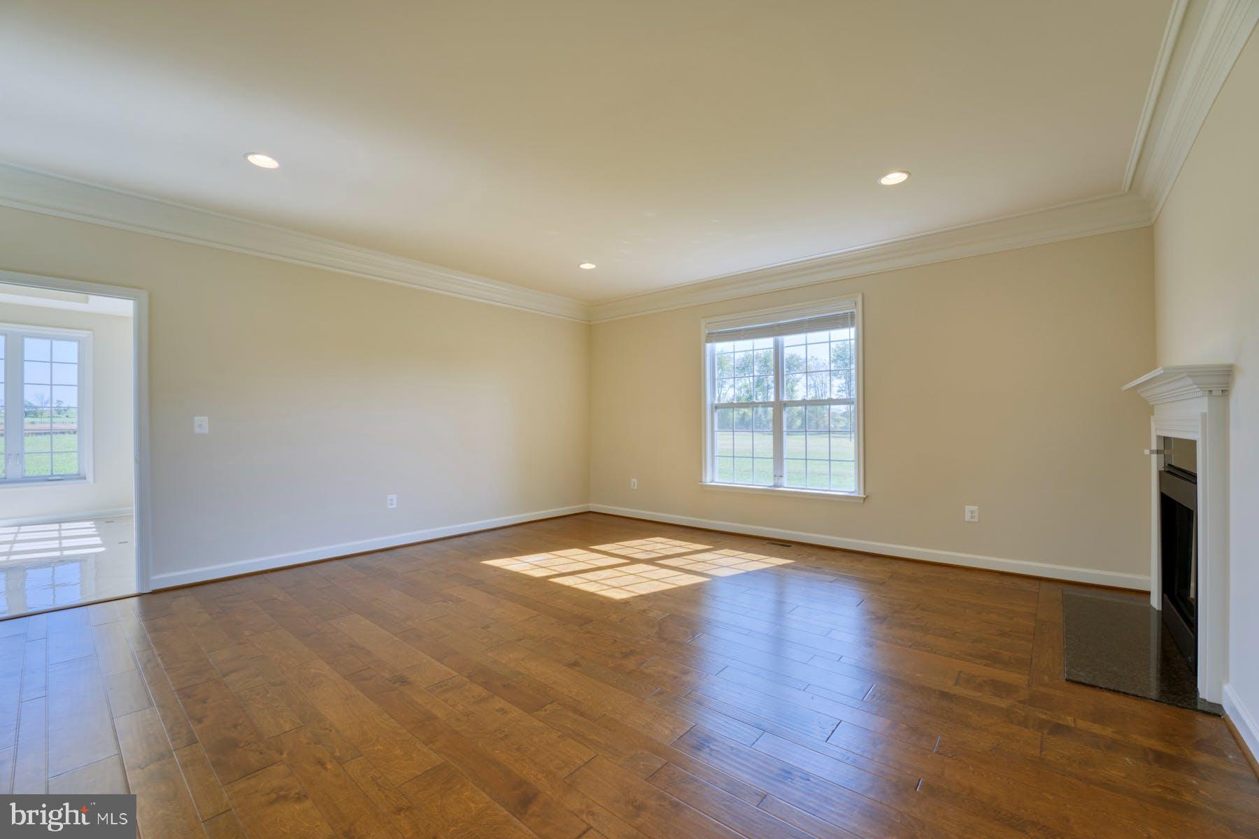 42993 Buna Mae Ln