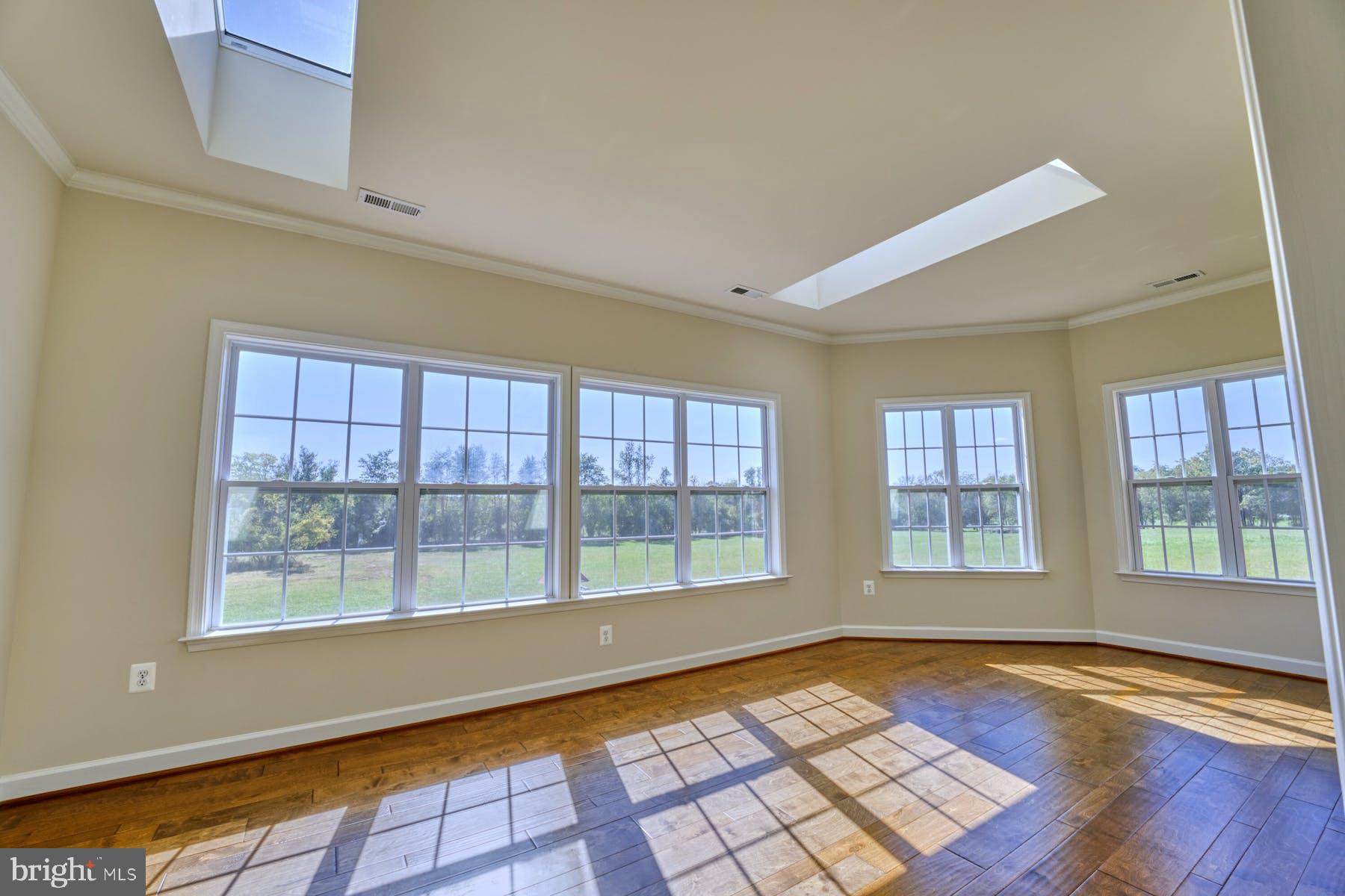 42993 Buna Mae Ln
