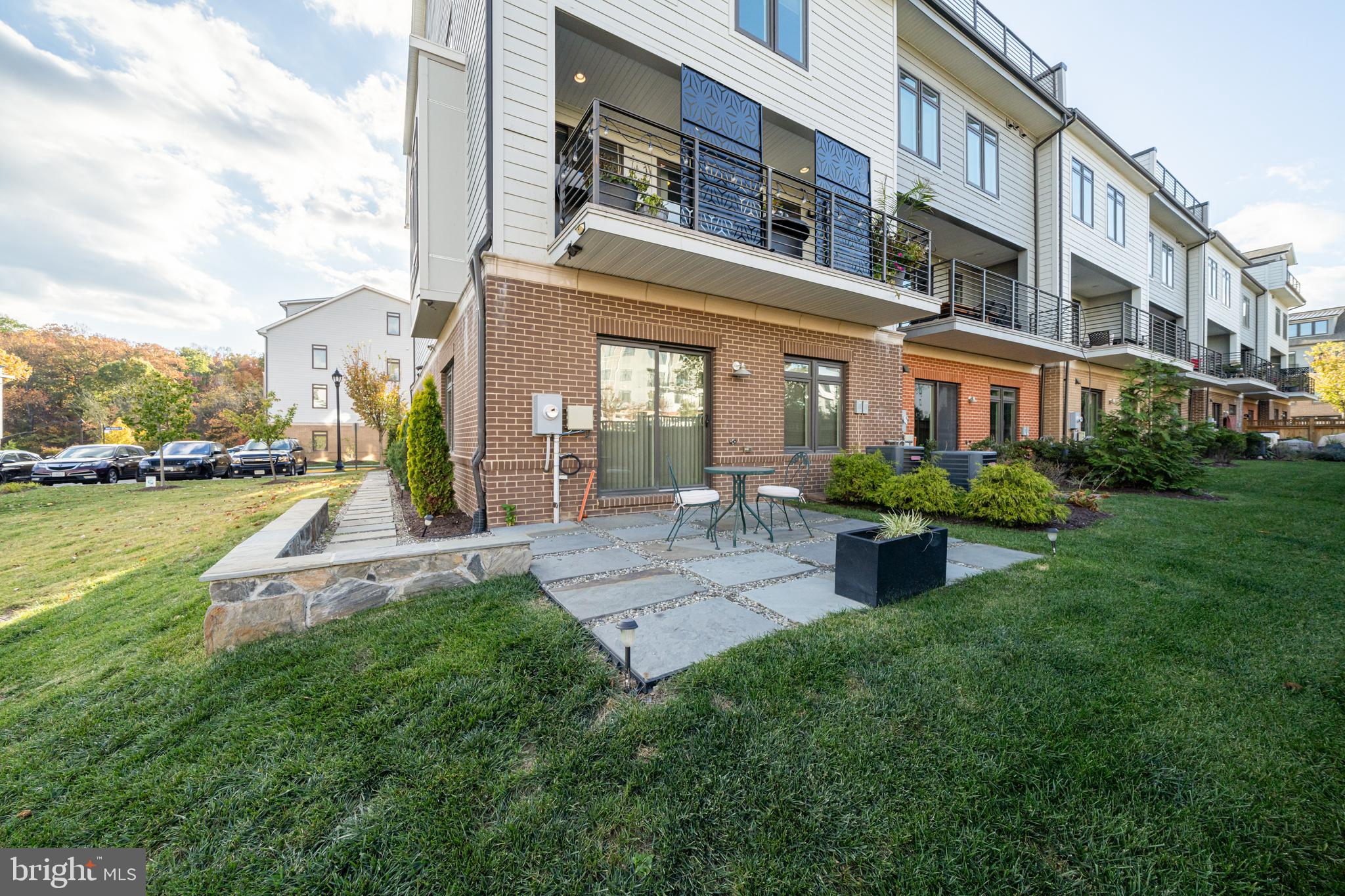 1312 White Feldspar Ter SE