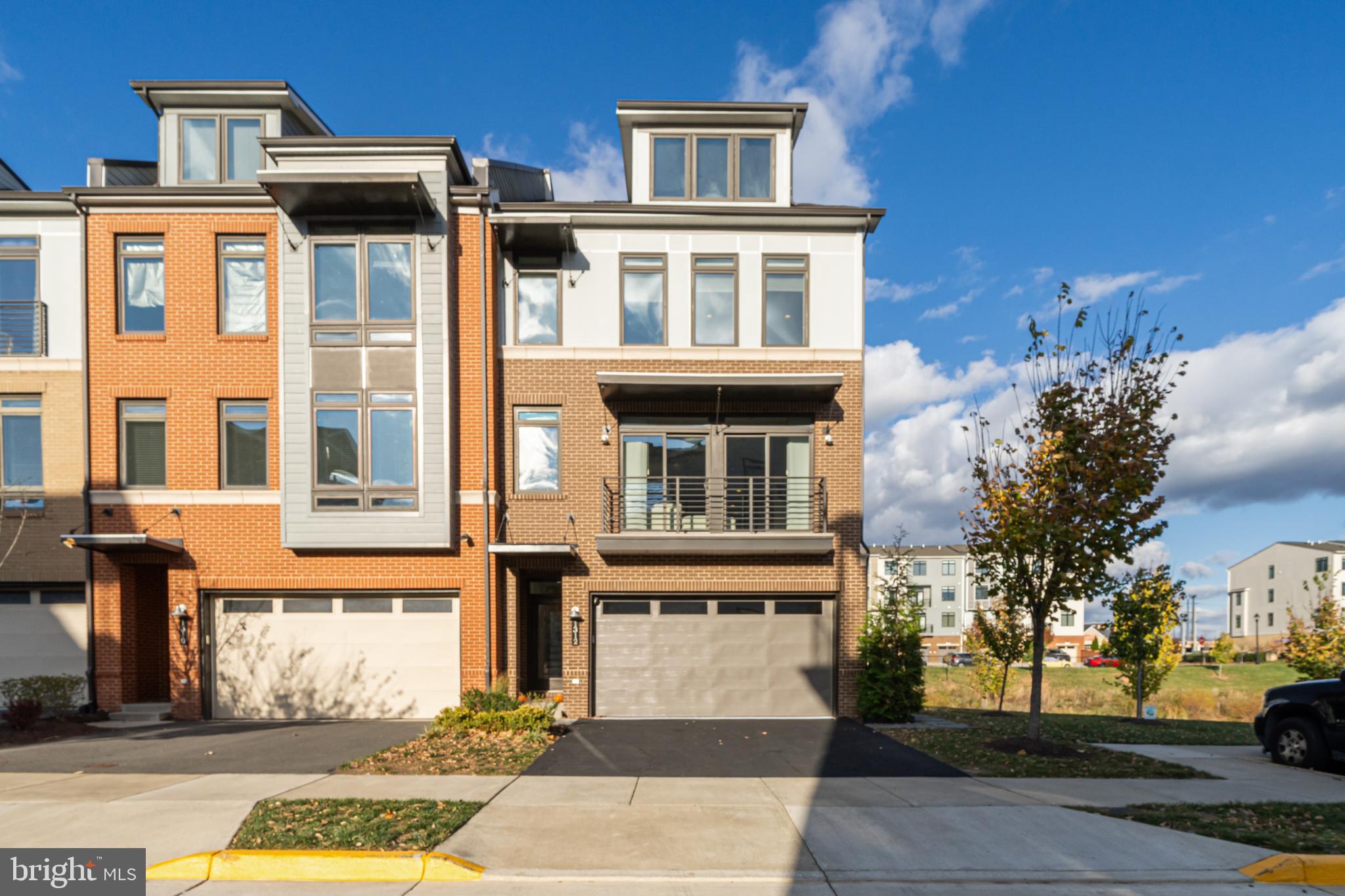 1312 White Feldspar Ter SE