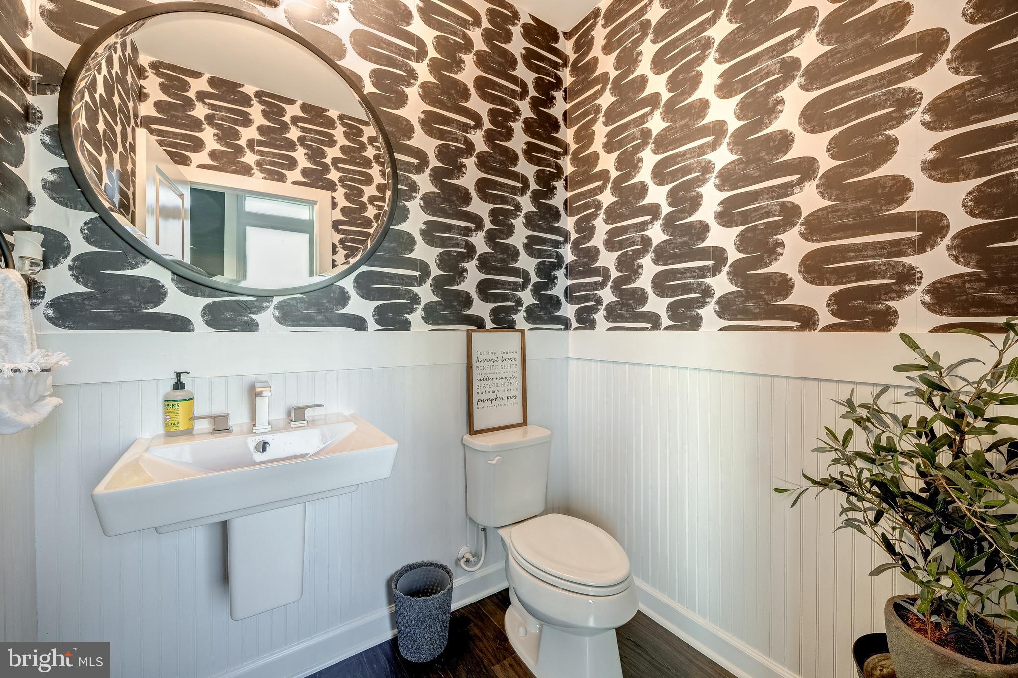 1312 White Feldspar Ter SE