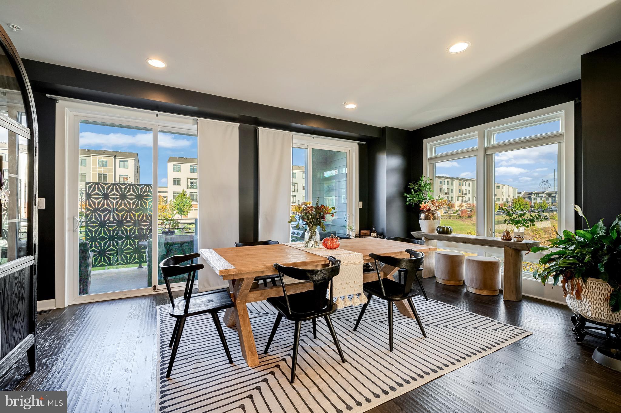 1312 White Feldspar Ter SE