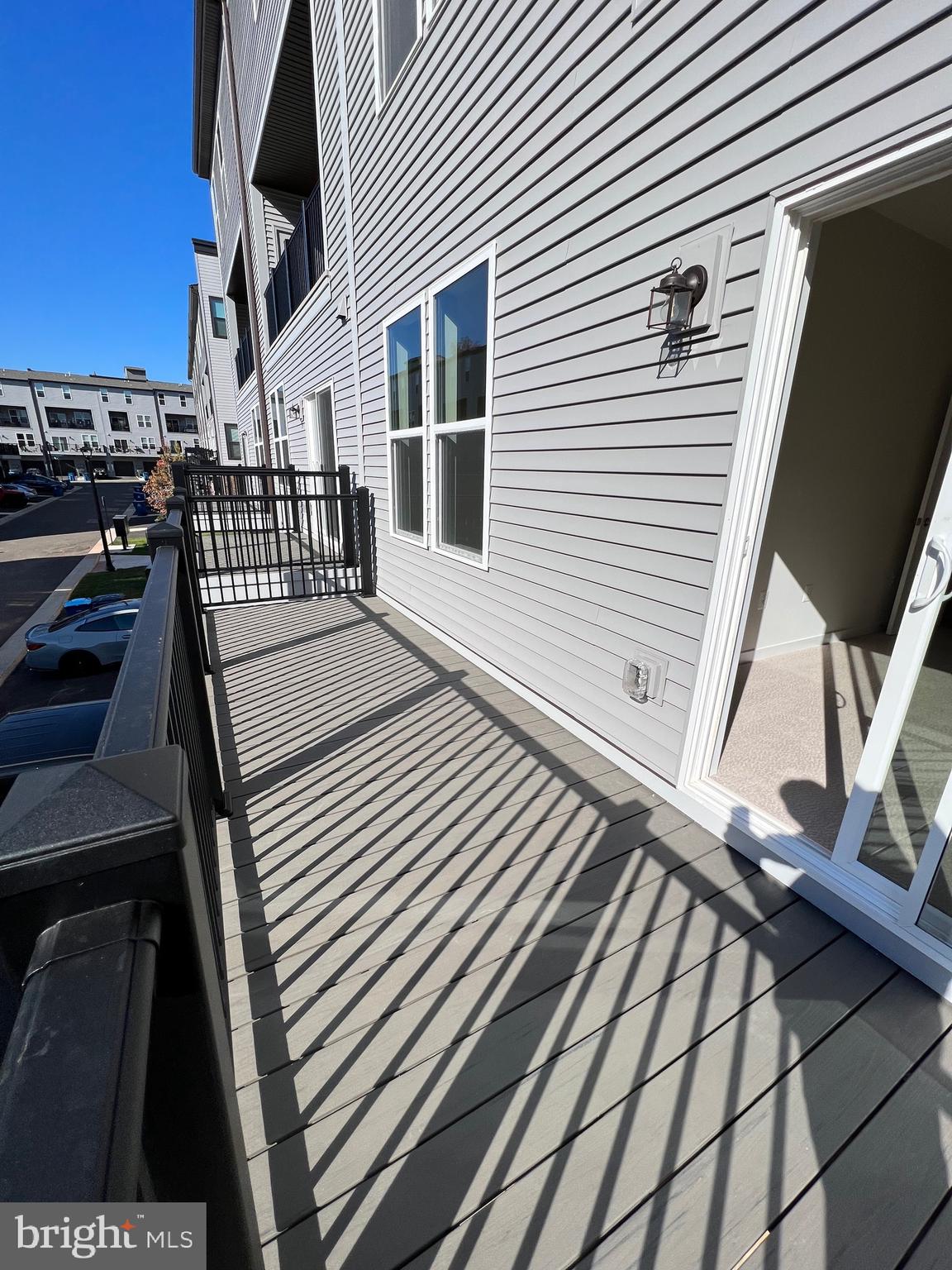 44581 WOLFHOUND SQUARE