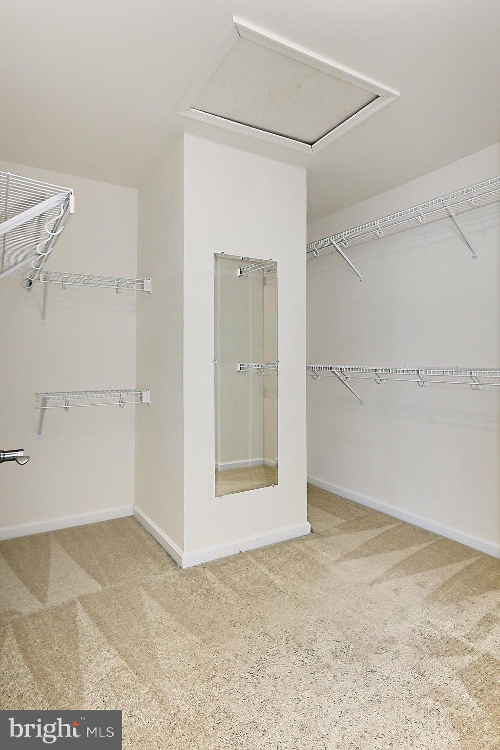 21510 IREDELL TERRACE