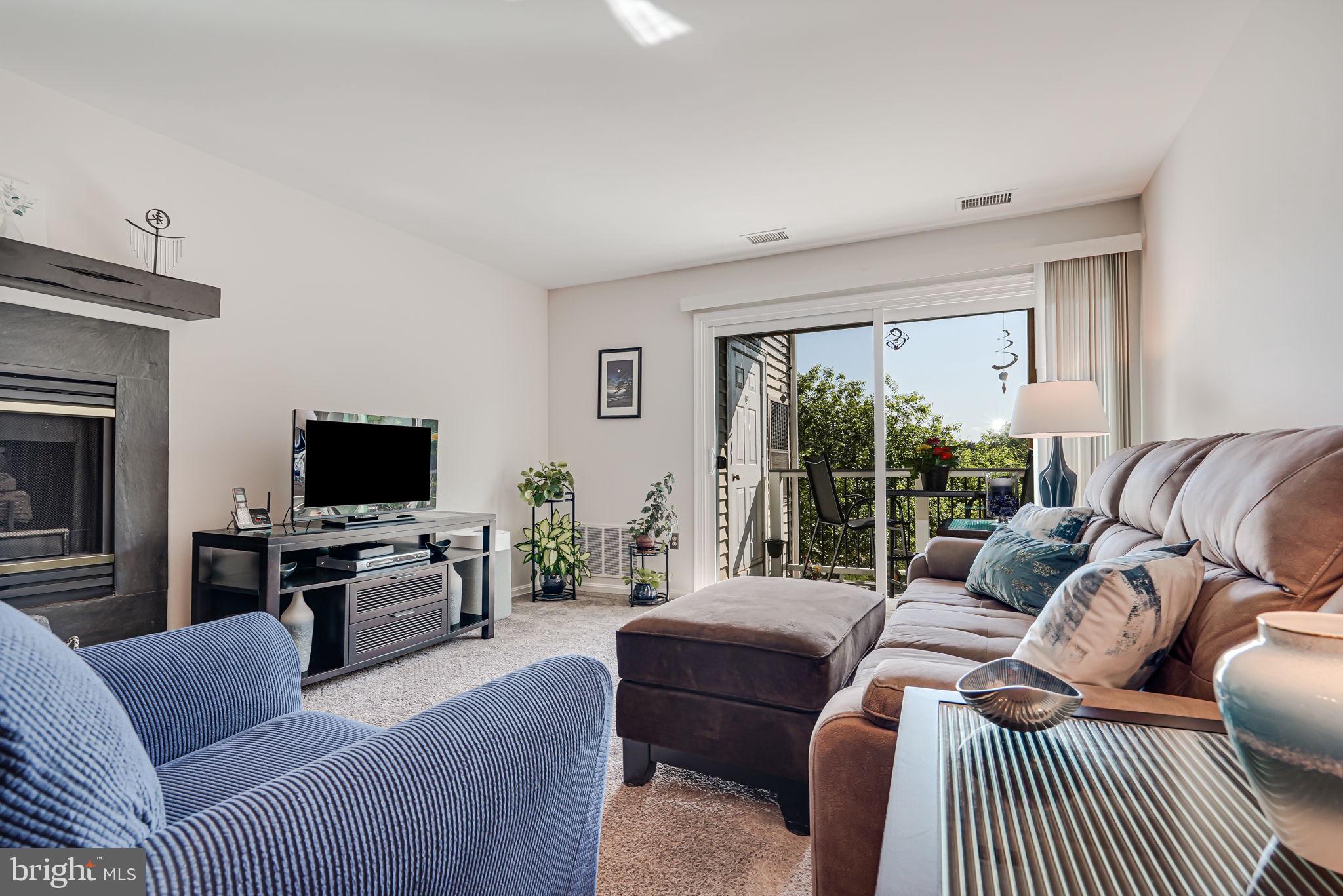 20582 SNOWSHOE SQUARE 202