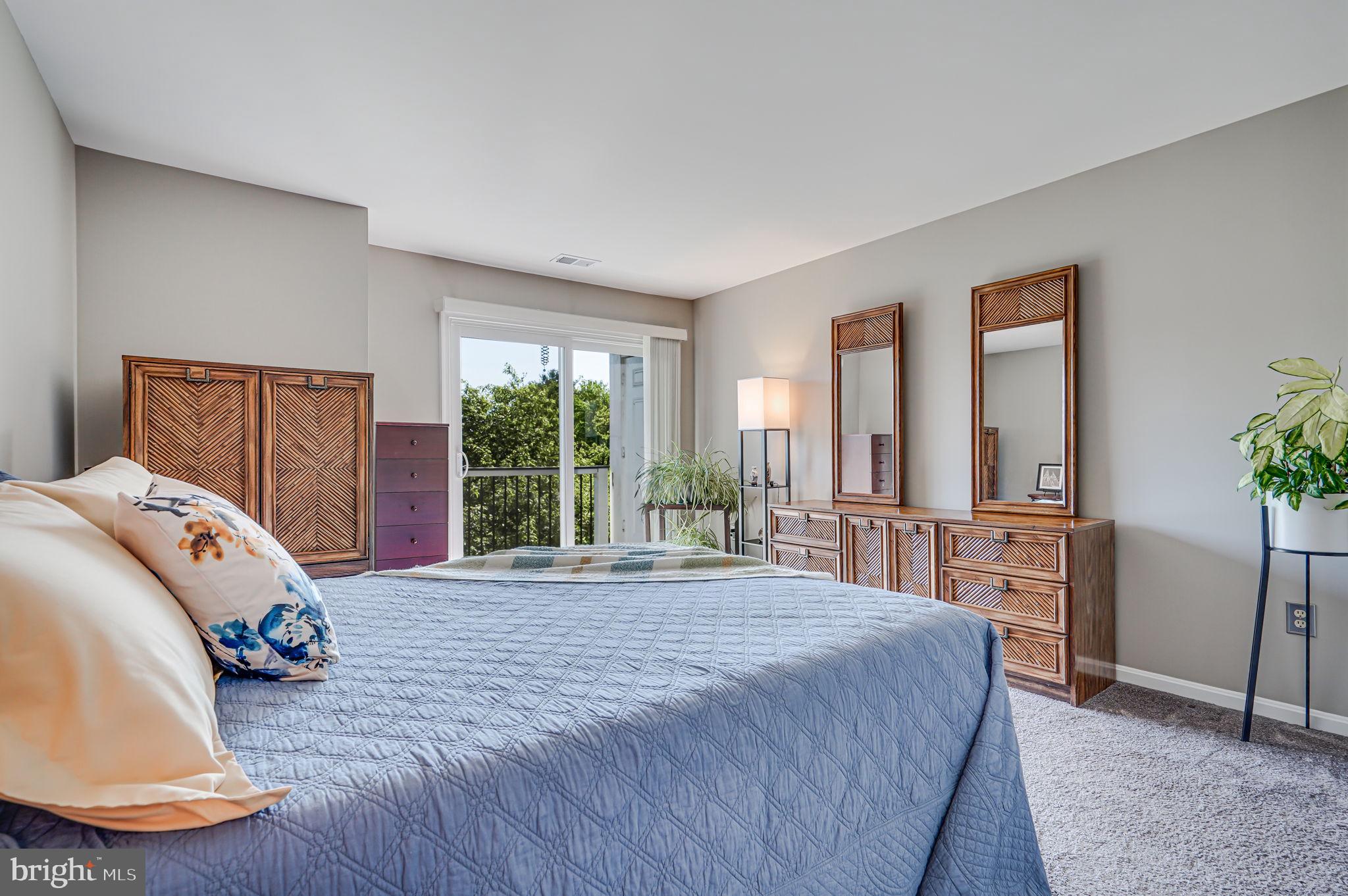 20582 SNOWSHOE SQUARE 202