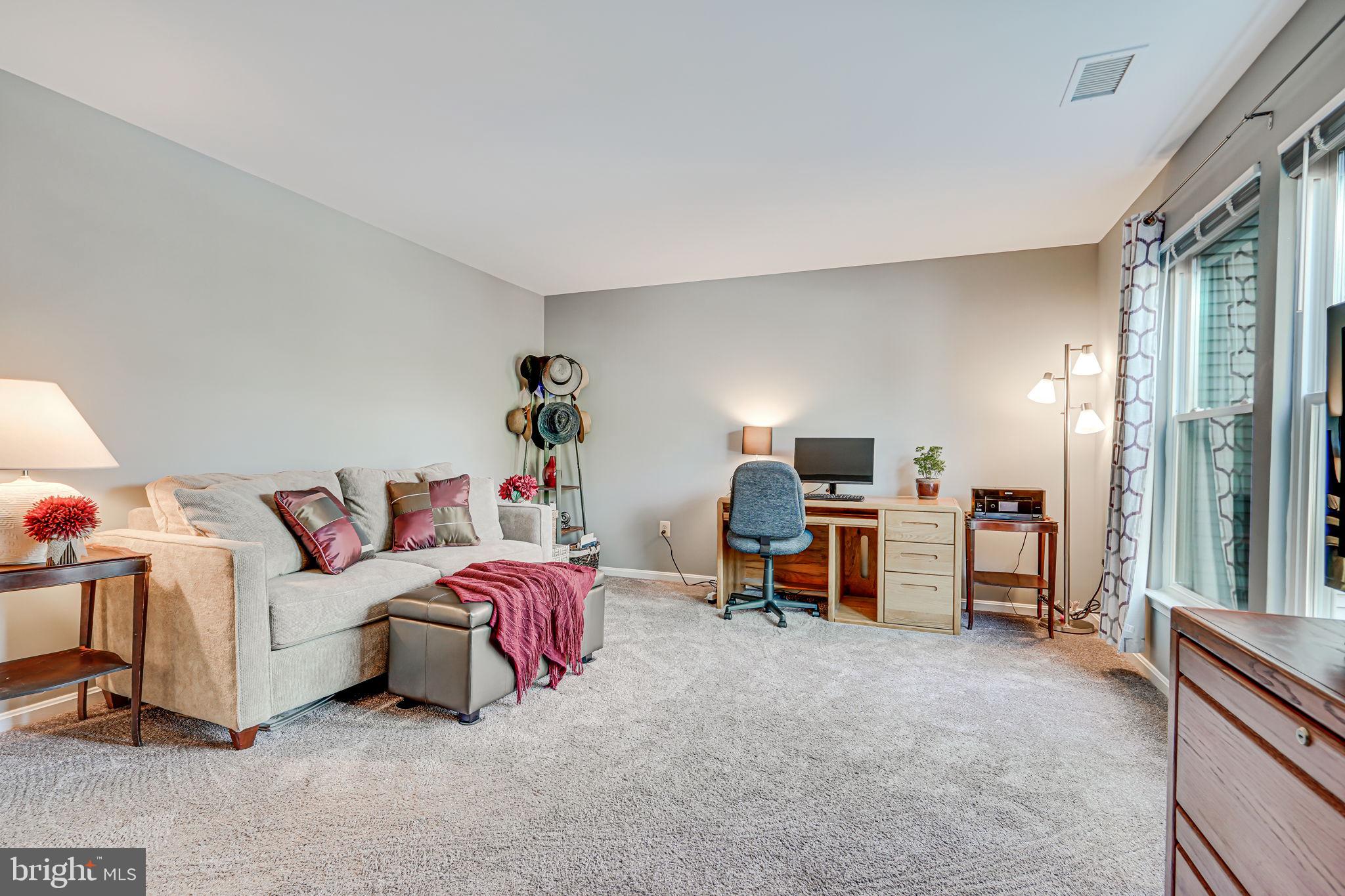 20582 SNOWSHOE SQUARE 202