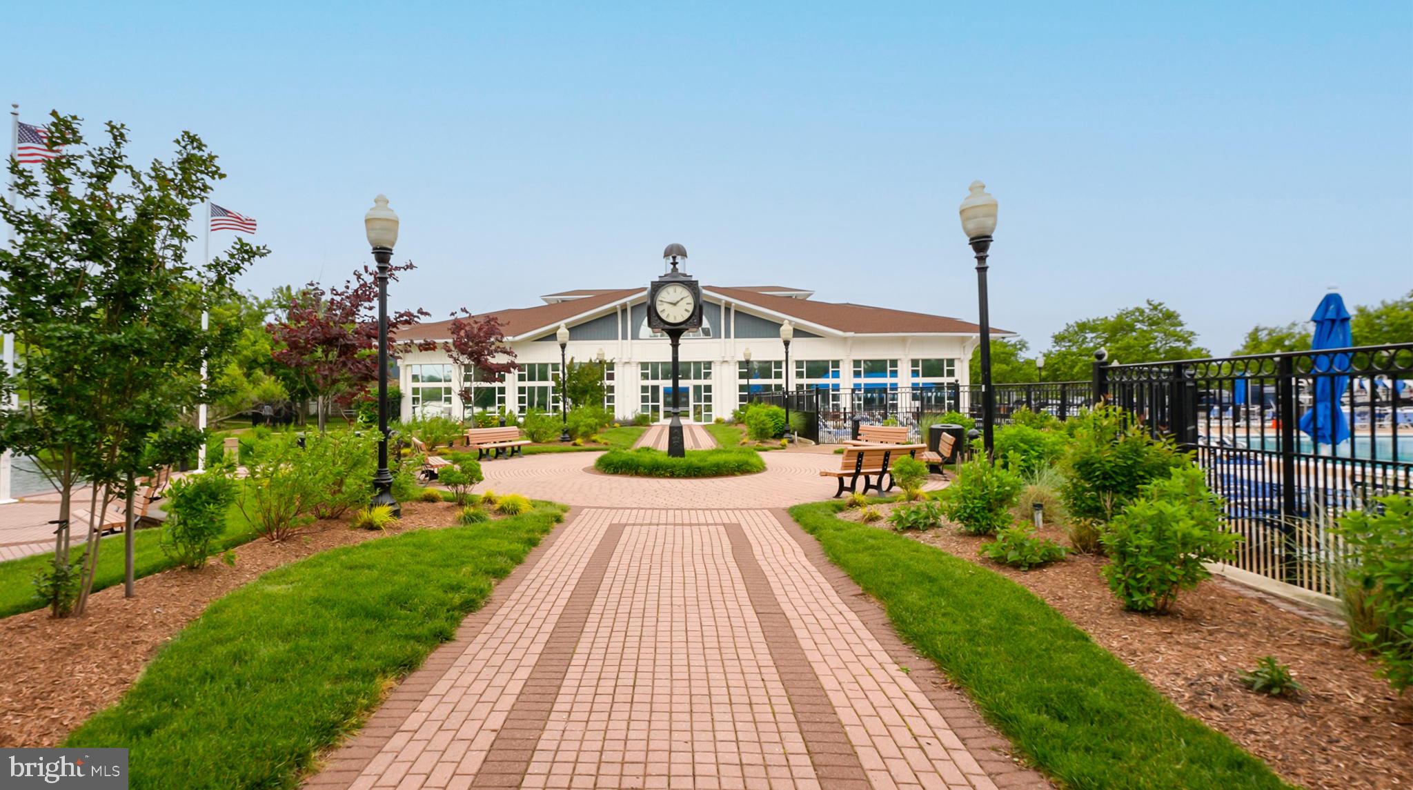 20582 SNOWSHOE SQUARE 202