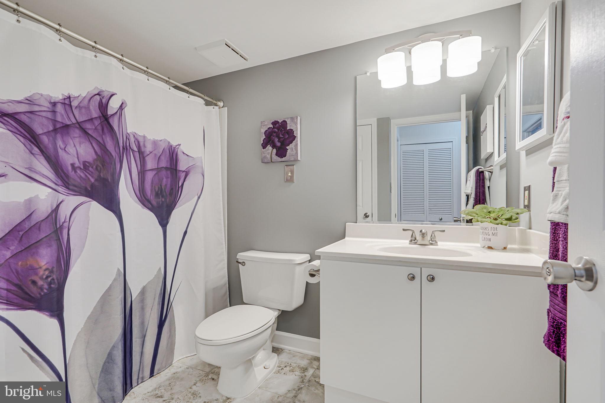 20582 SNOWSHOE SQUARE 202