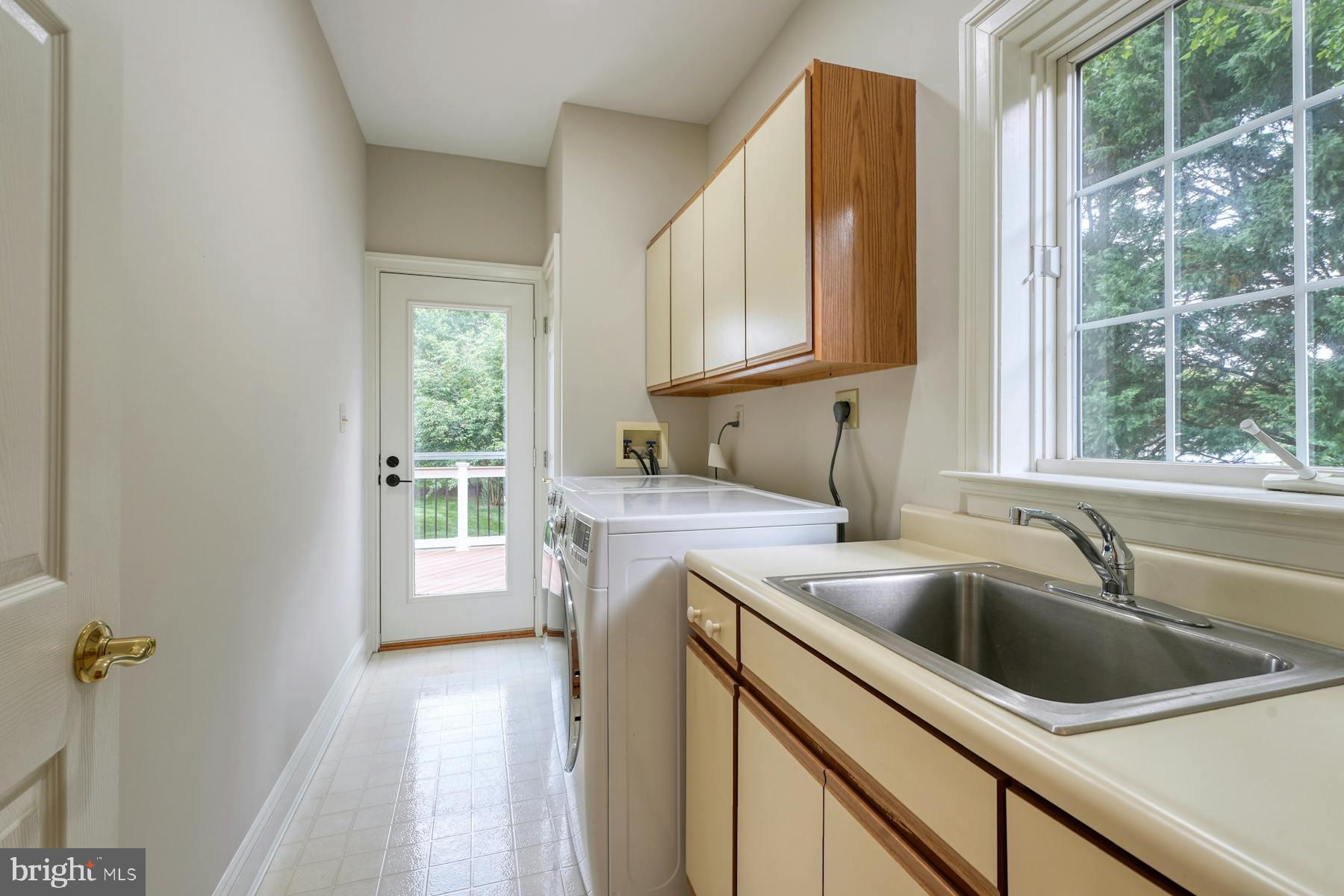 42041 Saddlebrook Pl