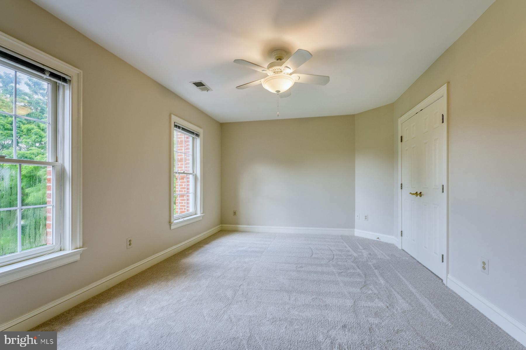 42041 Saddlebrook Pl