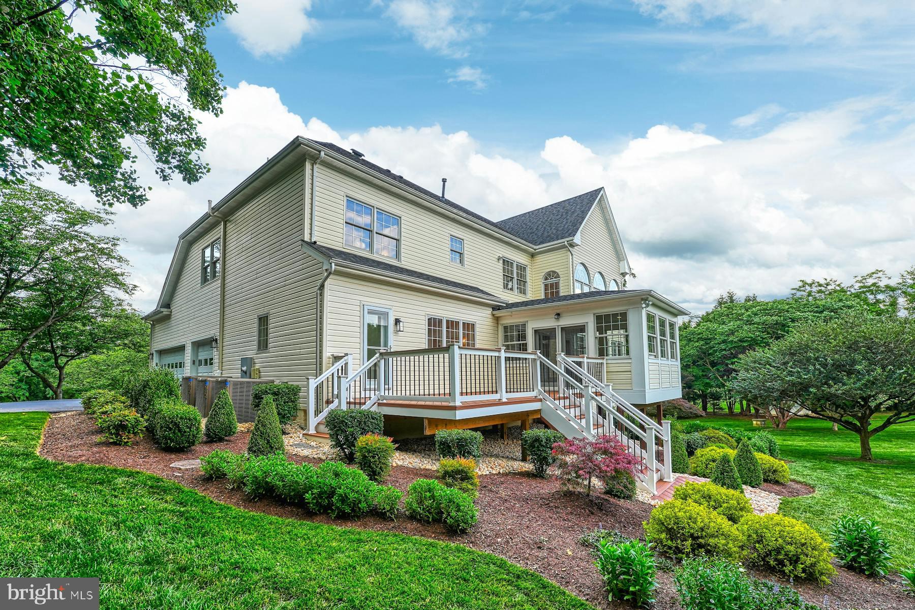 42041 Saddlebrook Pl