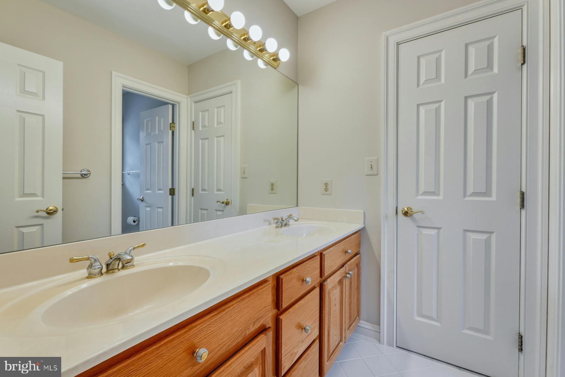 42041 Saddlebrook Pl