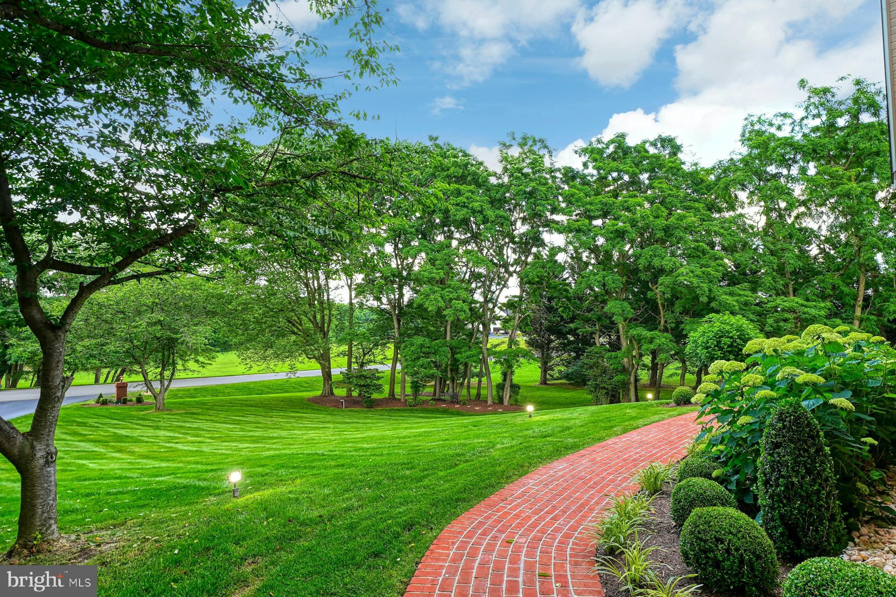 42041 Saddlebrook Pl