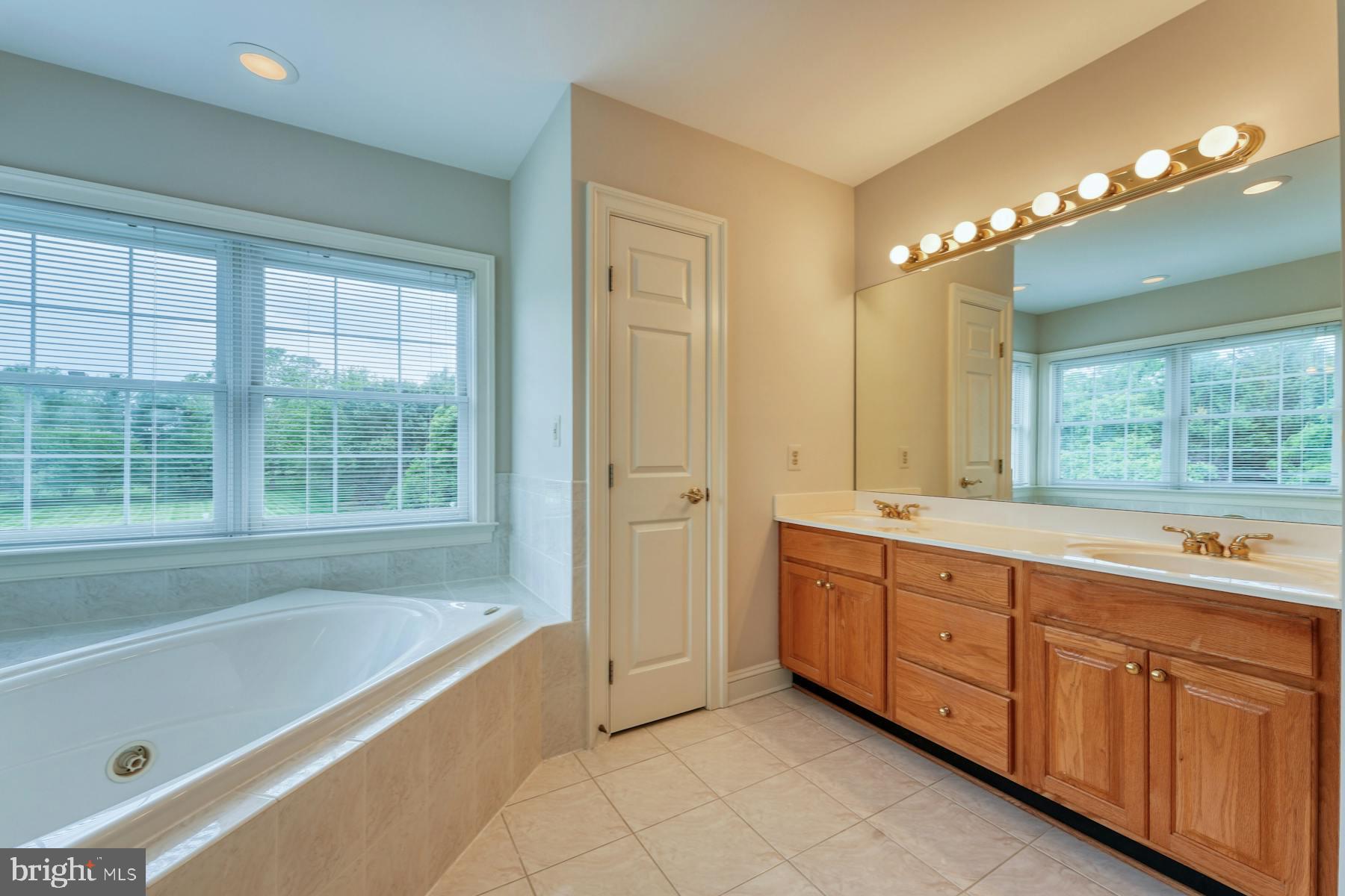 42041 Saddlebrook Pl