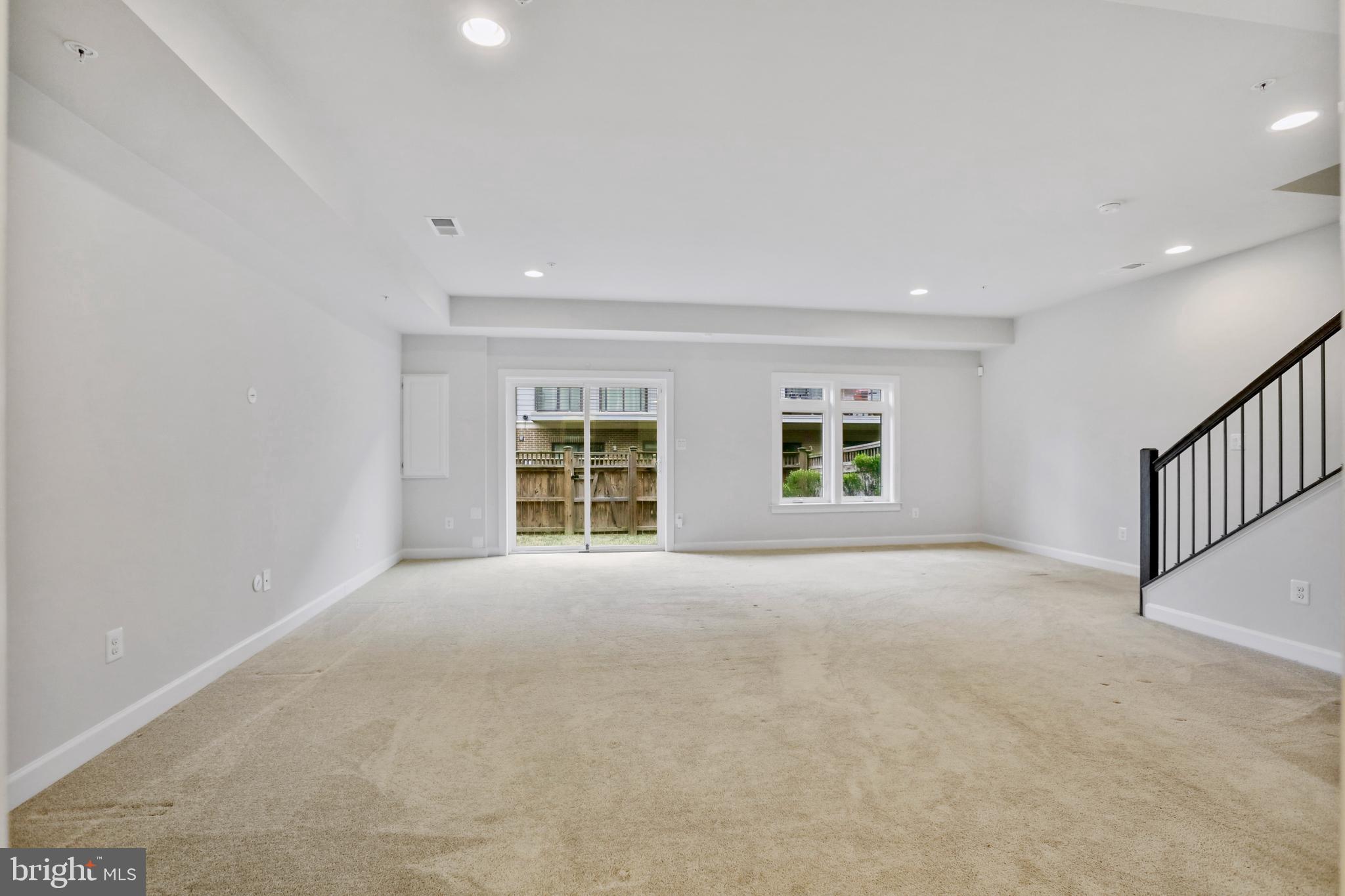 1802 YELLOW GARNET TERRACE SE