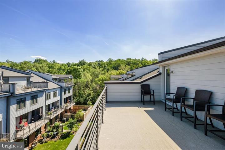 1802 YELLOW GARNET TERRACE SE