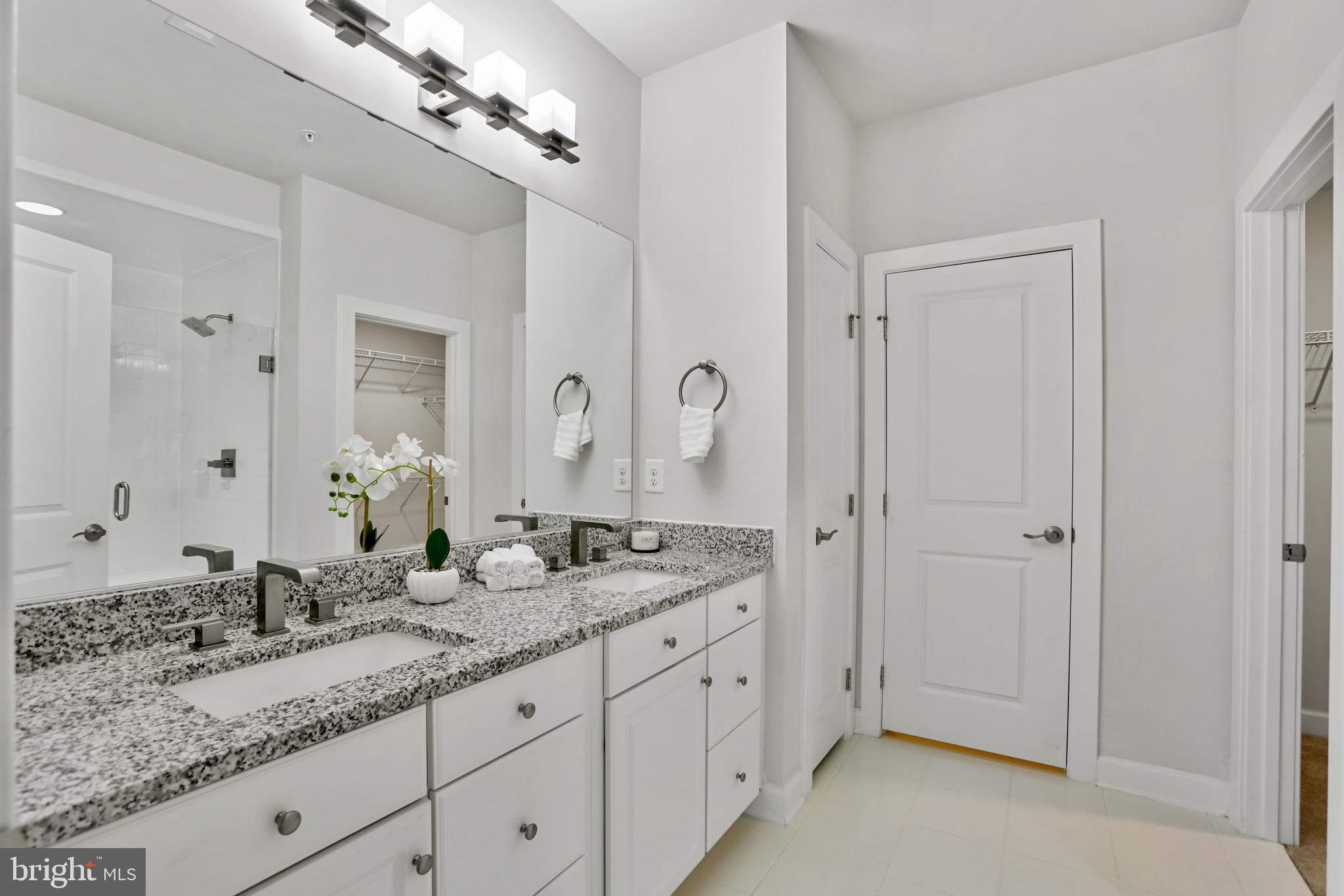 1802 YELLOW GARNET TERRACE SE