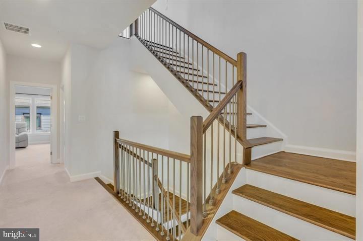 1802 YELLOW GARNET TERRACE SE