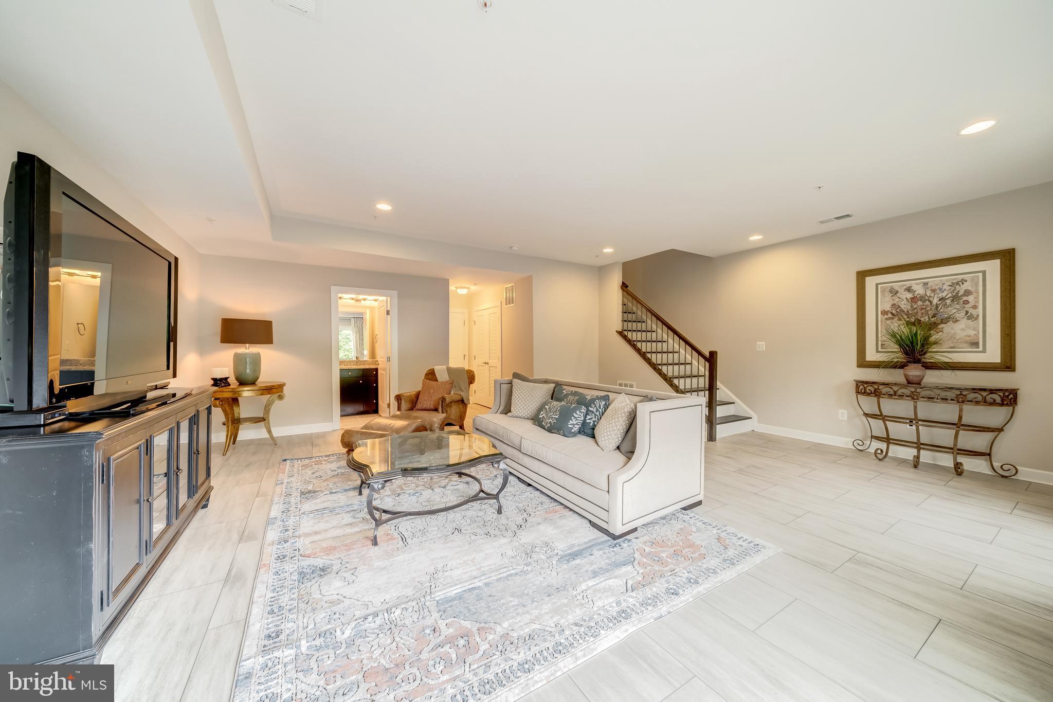 1521 RIBBON LIMESTONE TER SE