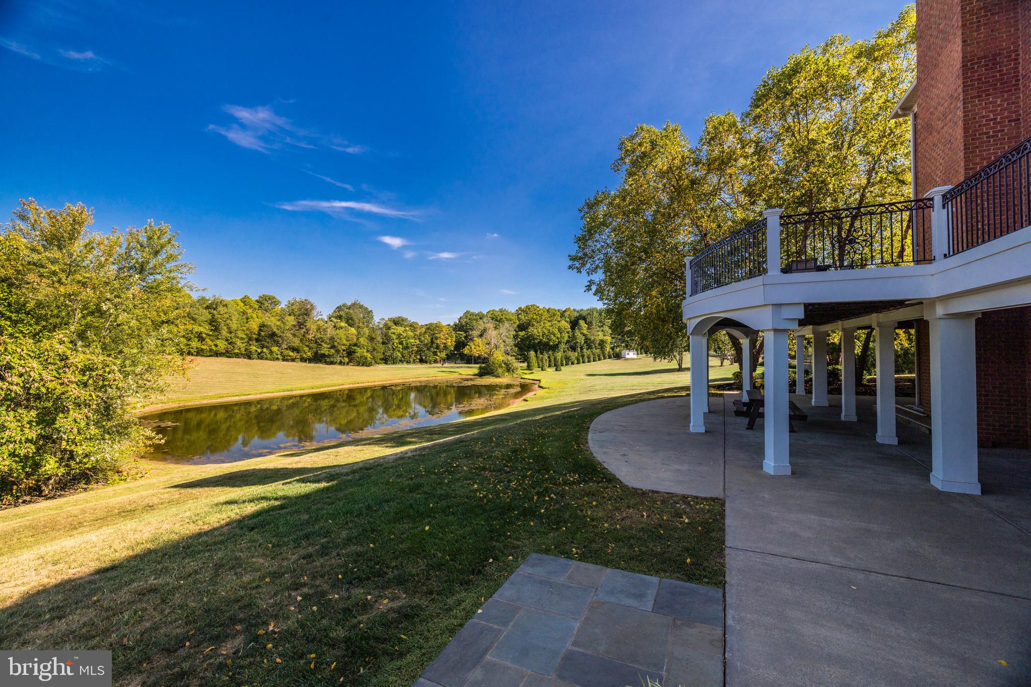22609 HILLSIDE CIRCLE