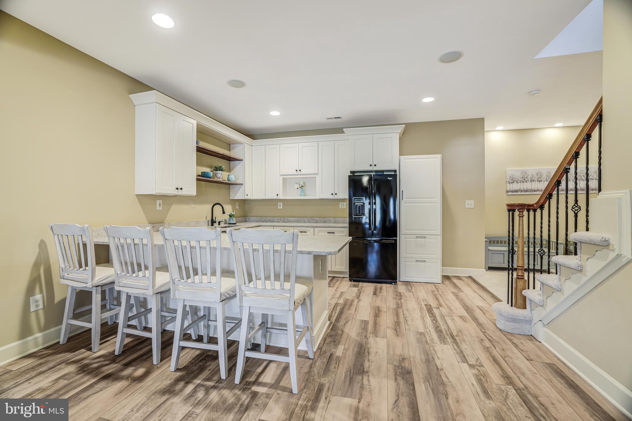 22609 HILLSIDE CIRCLE