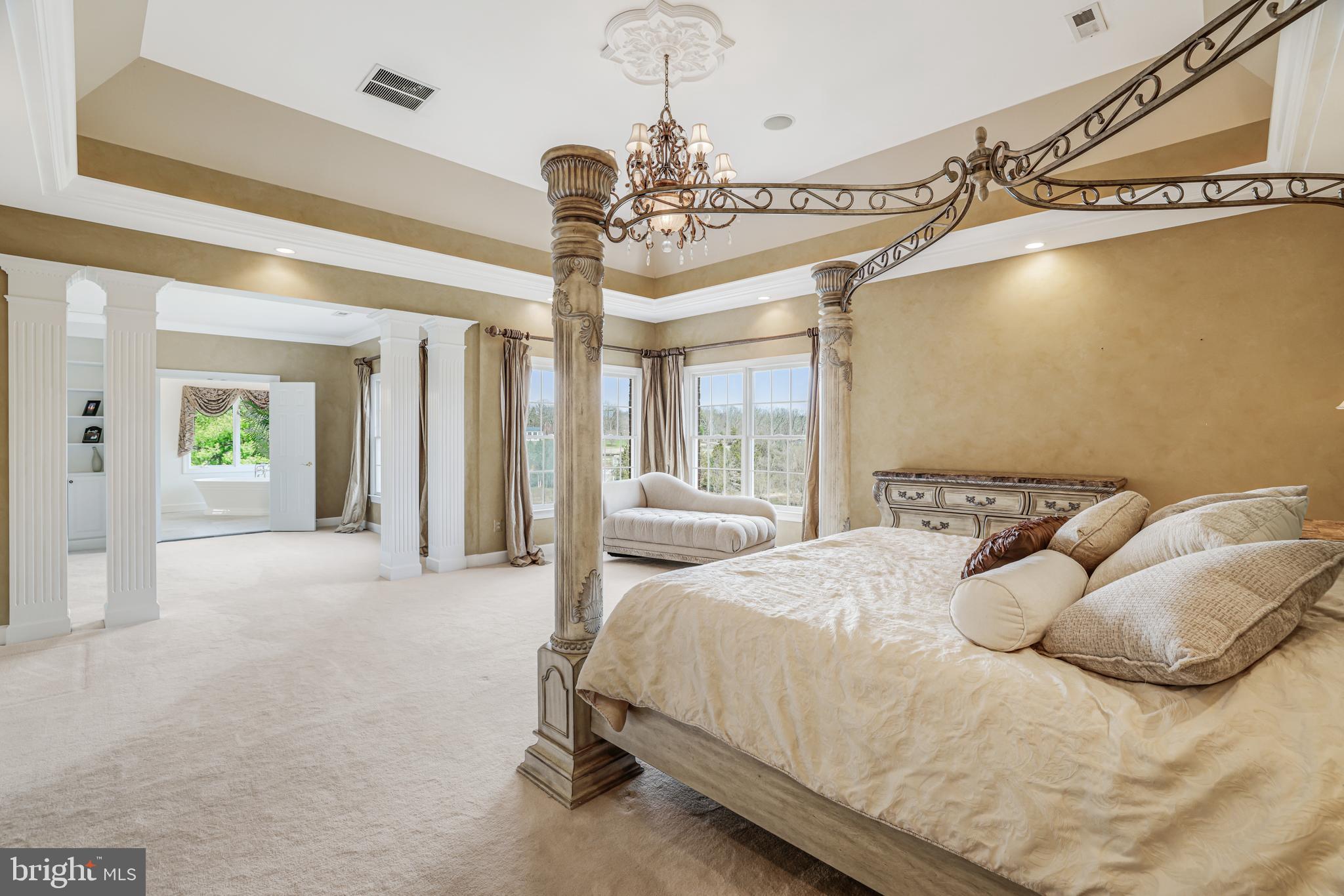 22609 HILLSIDE CIRCLE